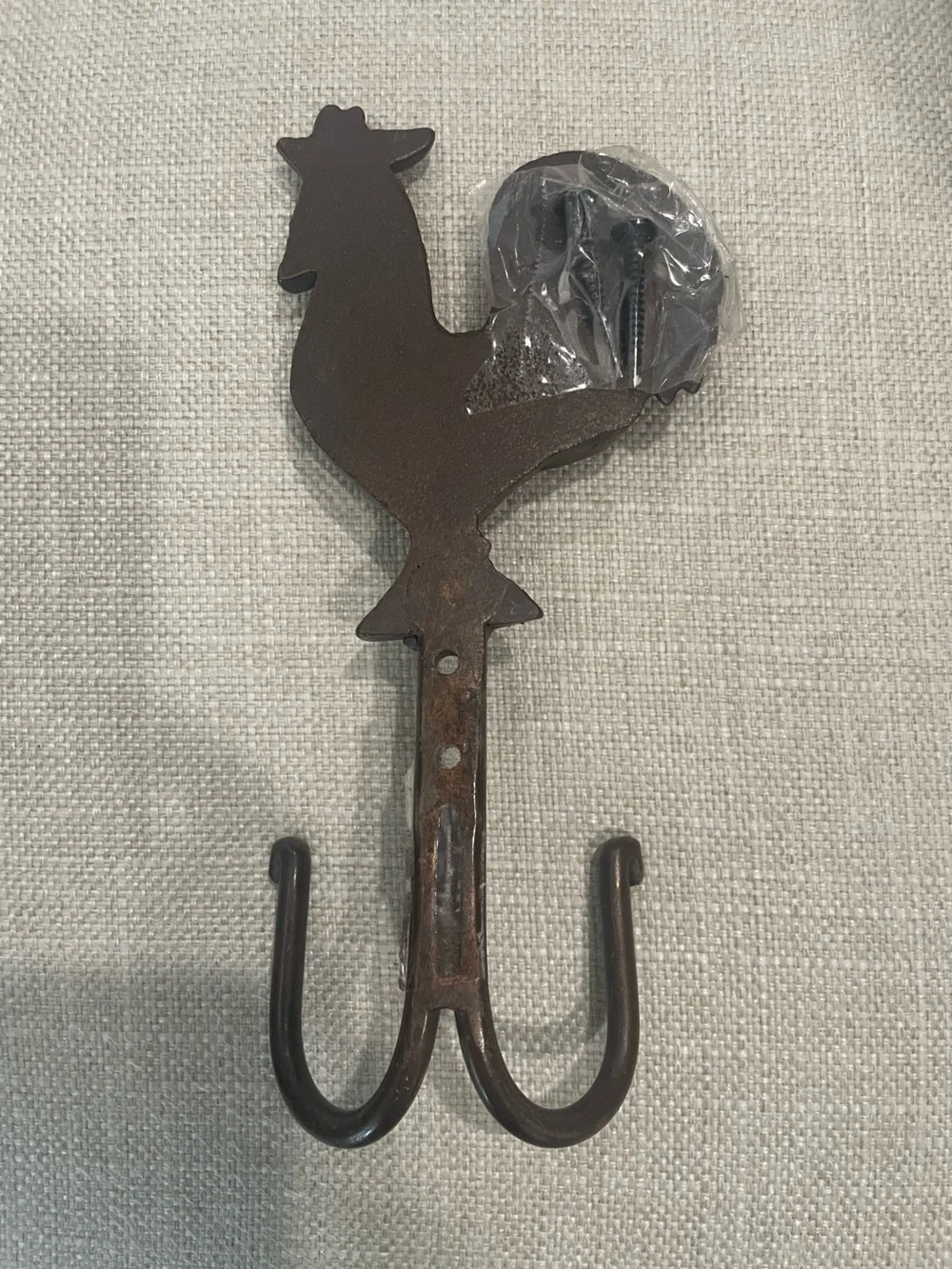 Wrought Iron Rooster Wall Hook in Dark Bronze - Unbranded 7.5”